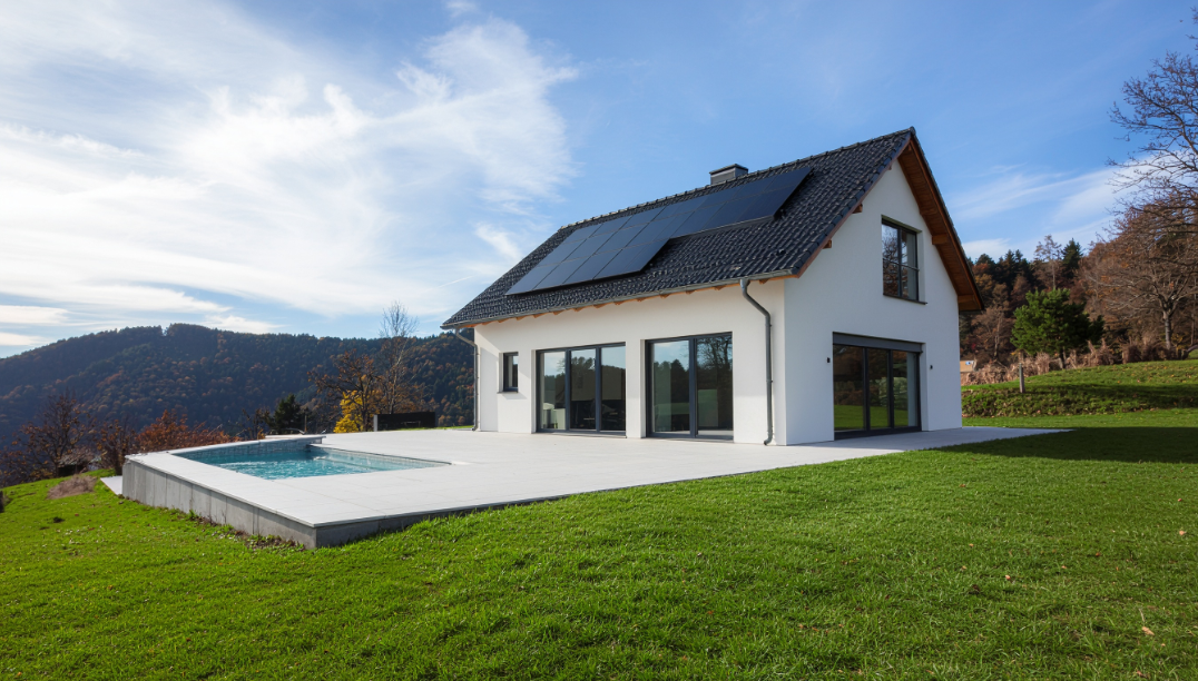 Implantation de panneaux solaires et projets d’énergies renouvelables : quels obstacles en droit de l’urbanisme ?